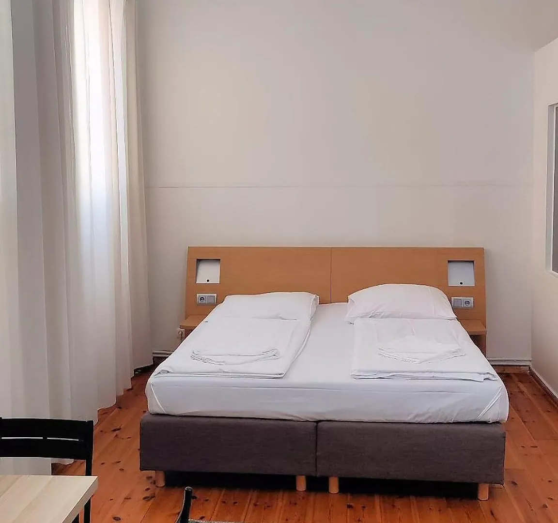 M101 Rooms